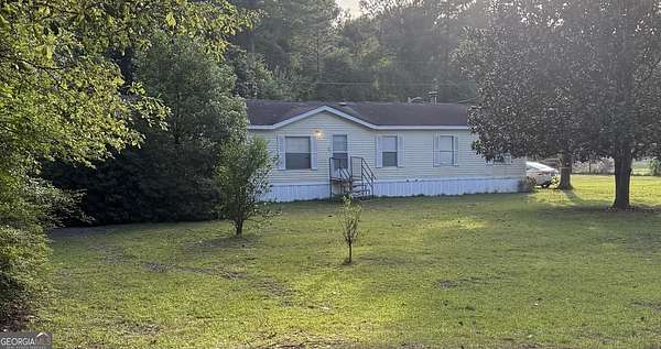 3 Acres of Land with Home for Sale in Moultrie, Georgia