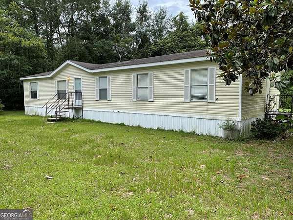 3 Acres of Land with Home for Sale in Moultrie, Georgia