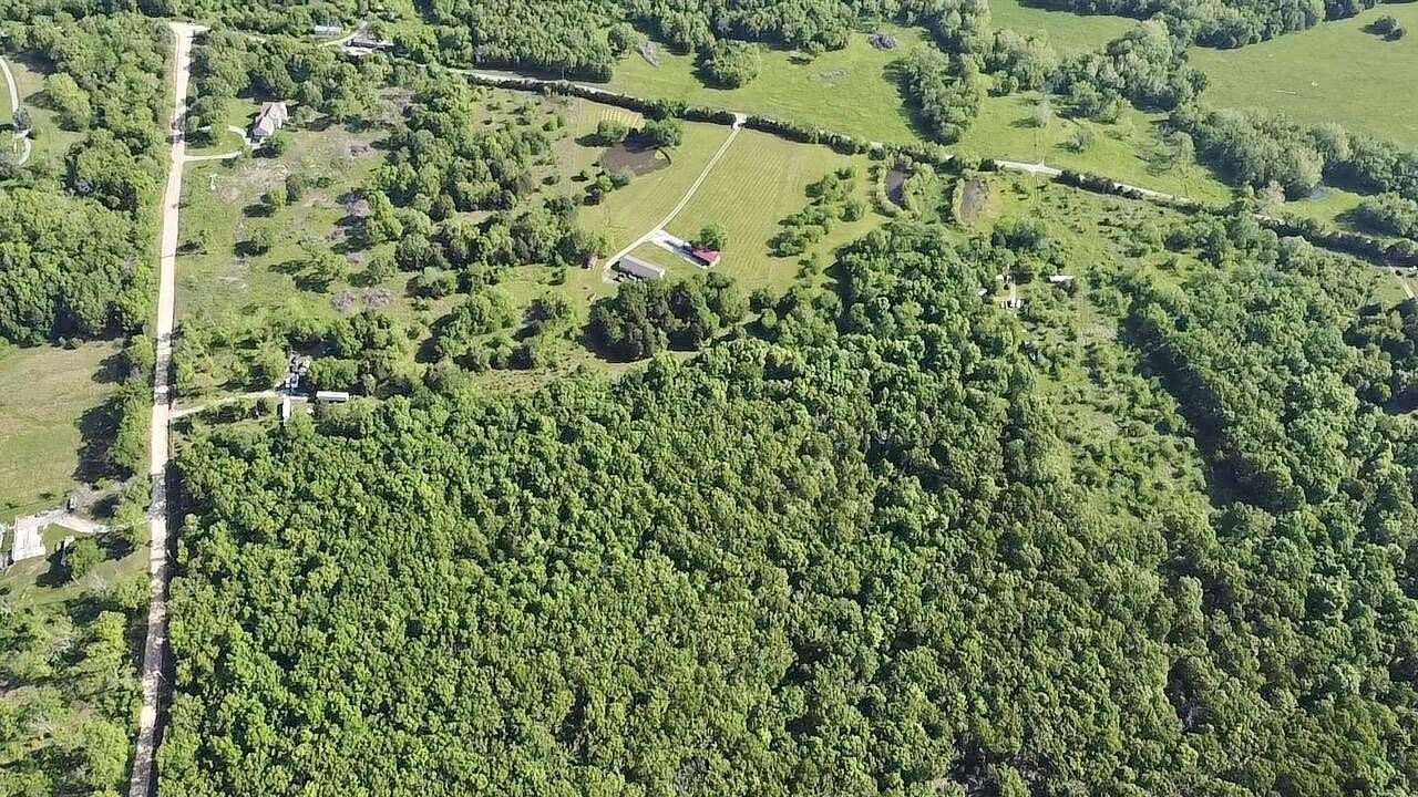 10 Acres of Recreational Land for Sale in Humansville, Missouri