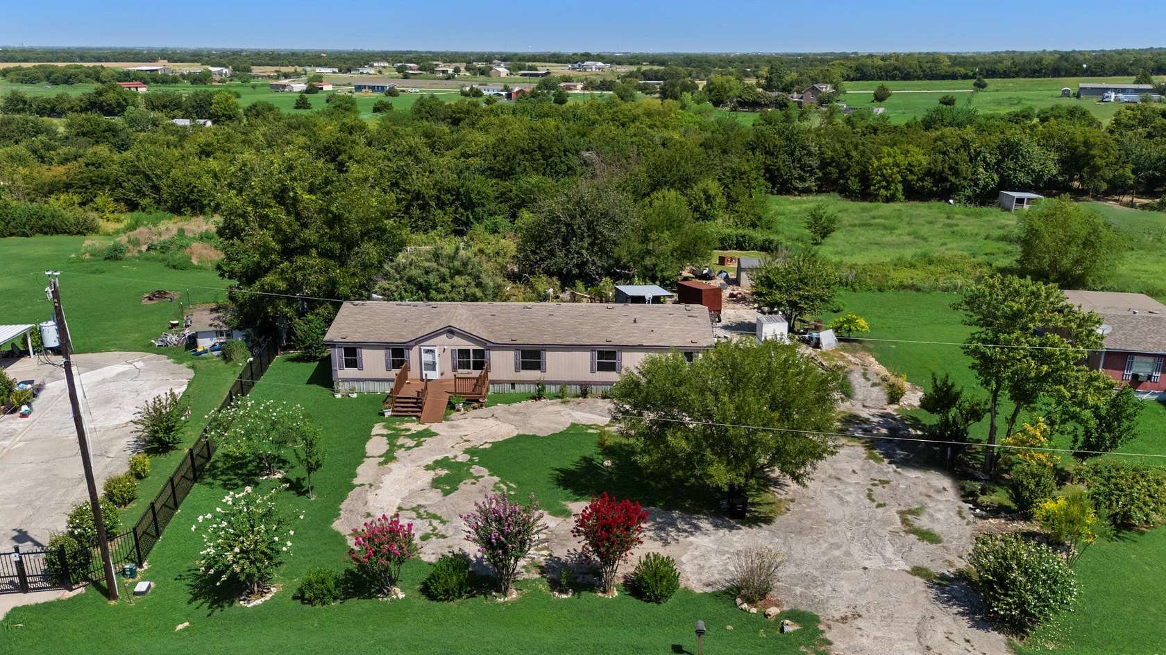2.15 Acres of Land with Home for Sale in Nevada, Texas