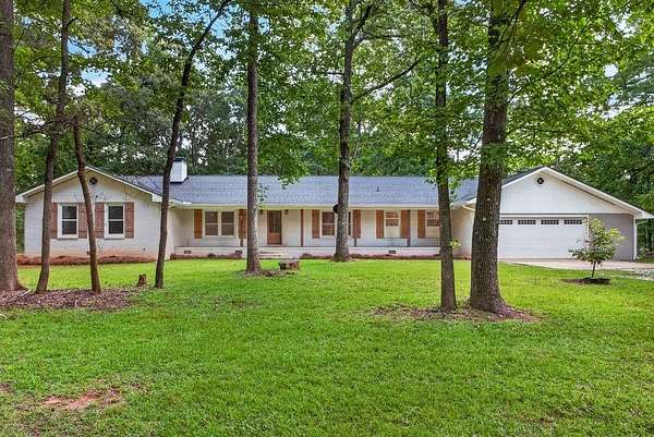 3.25 Acres of Land with Home for Sale in Salem, Alabama