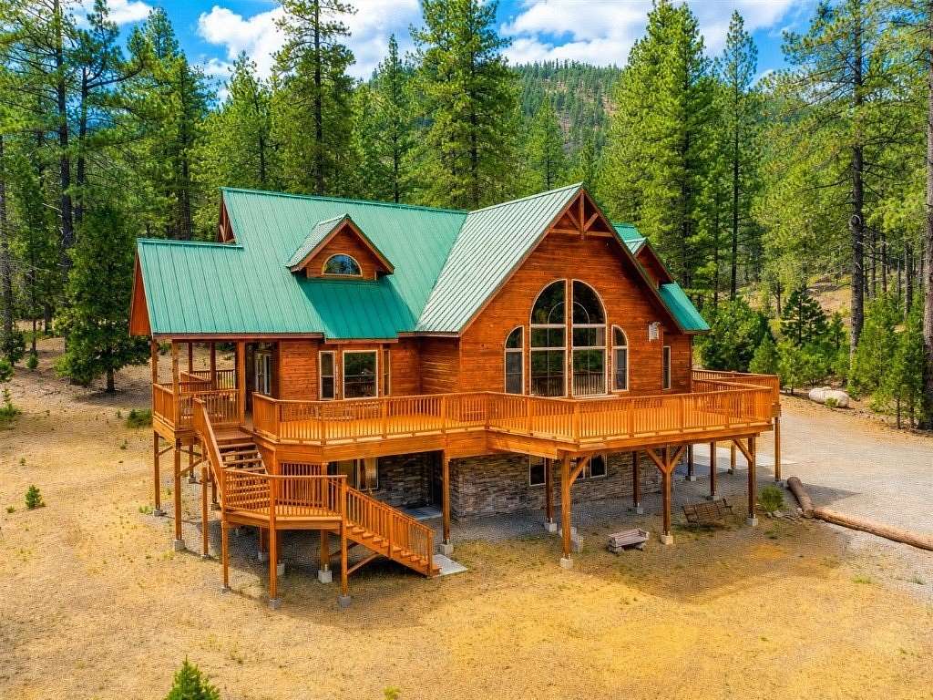 40 Acres of Recreational Land with Home for Sale in Weed, California