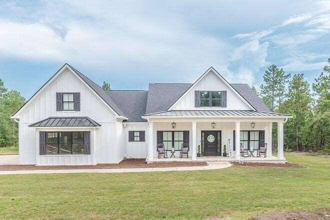 2.84 Acres of Land with Home for Sale in Aiken, South Carolina