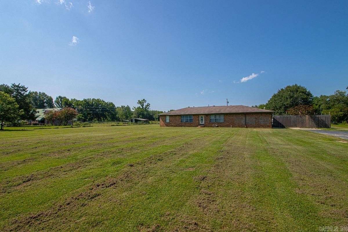 4.5 Acres of Land with Home for Sale in Jacksonville, Arkansas