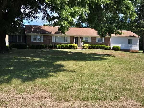 1.55 Acres of Land with Home for Sale in Farmville, Virginia