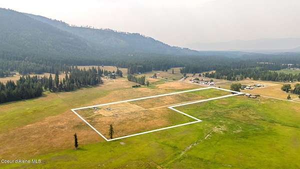 12 Acres of Land for Sale in Bonners Ferry, Idaho