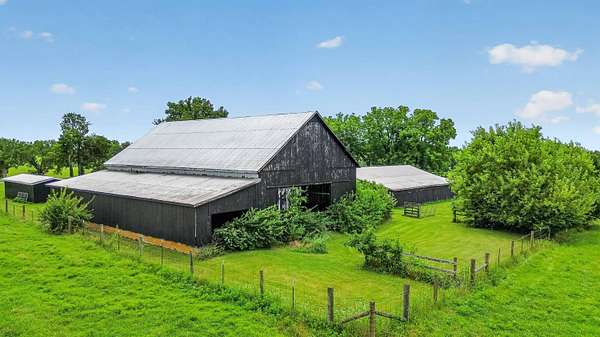5 Acres of Land with Home for Sale in Nicholasville, Kentucky