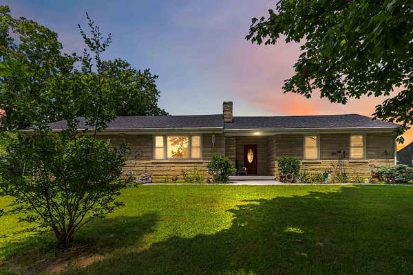 5 Acres of Land with Home for Sale in Nicholasville, Kentucky