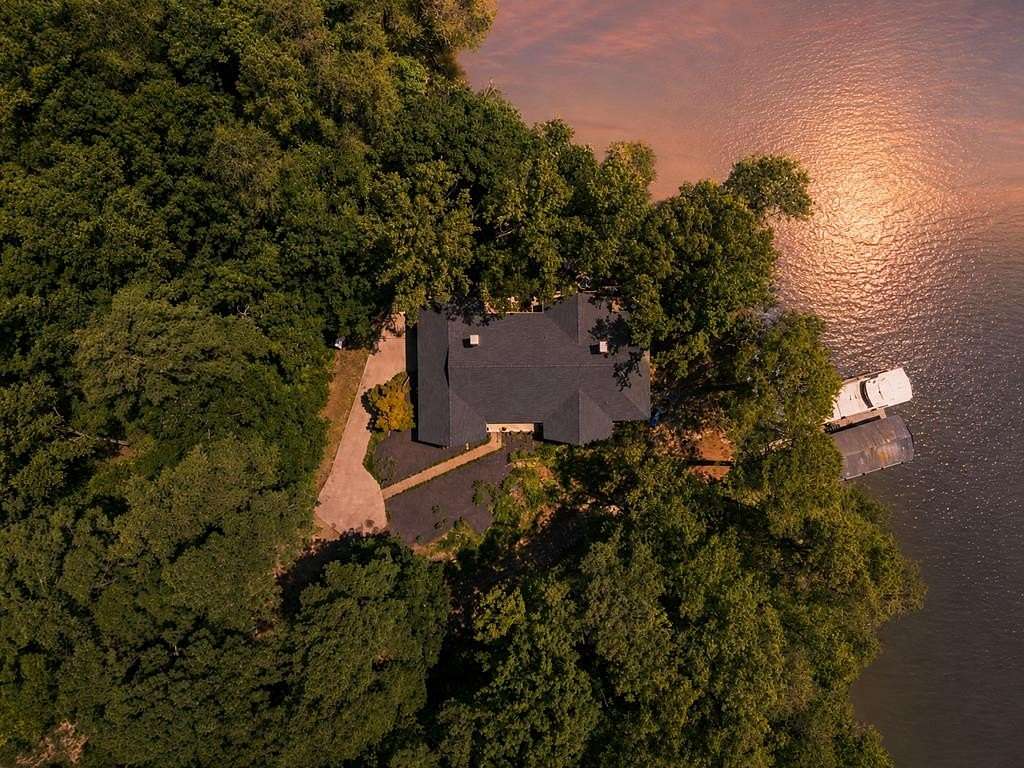 3.37 Acres of Land with Home for Sale in Lancaster, Virginia