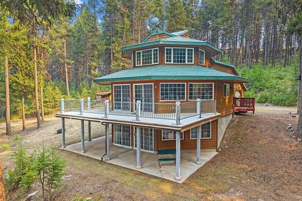 44.8 Acres of Recreational Land with Home for Sale in Republic, Washington