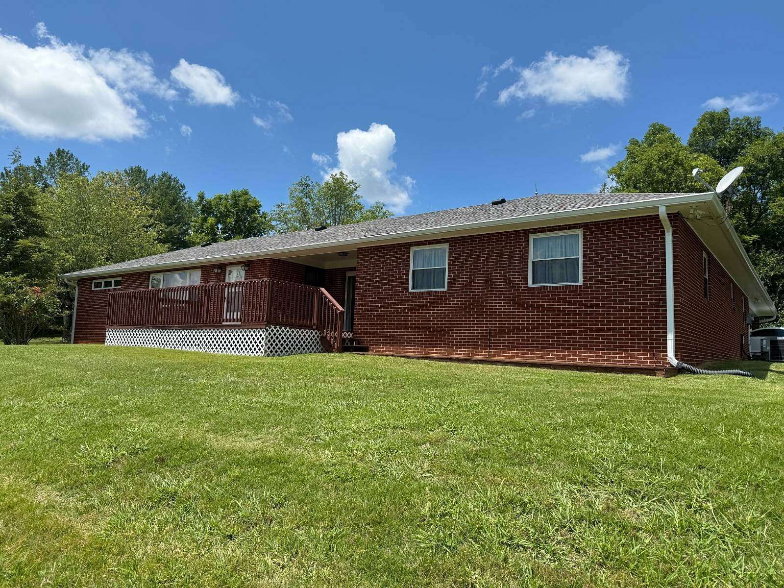 13.8 Acres of Land with Home for Sale in Midway, Tennessee