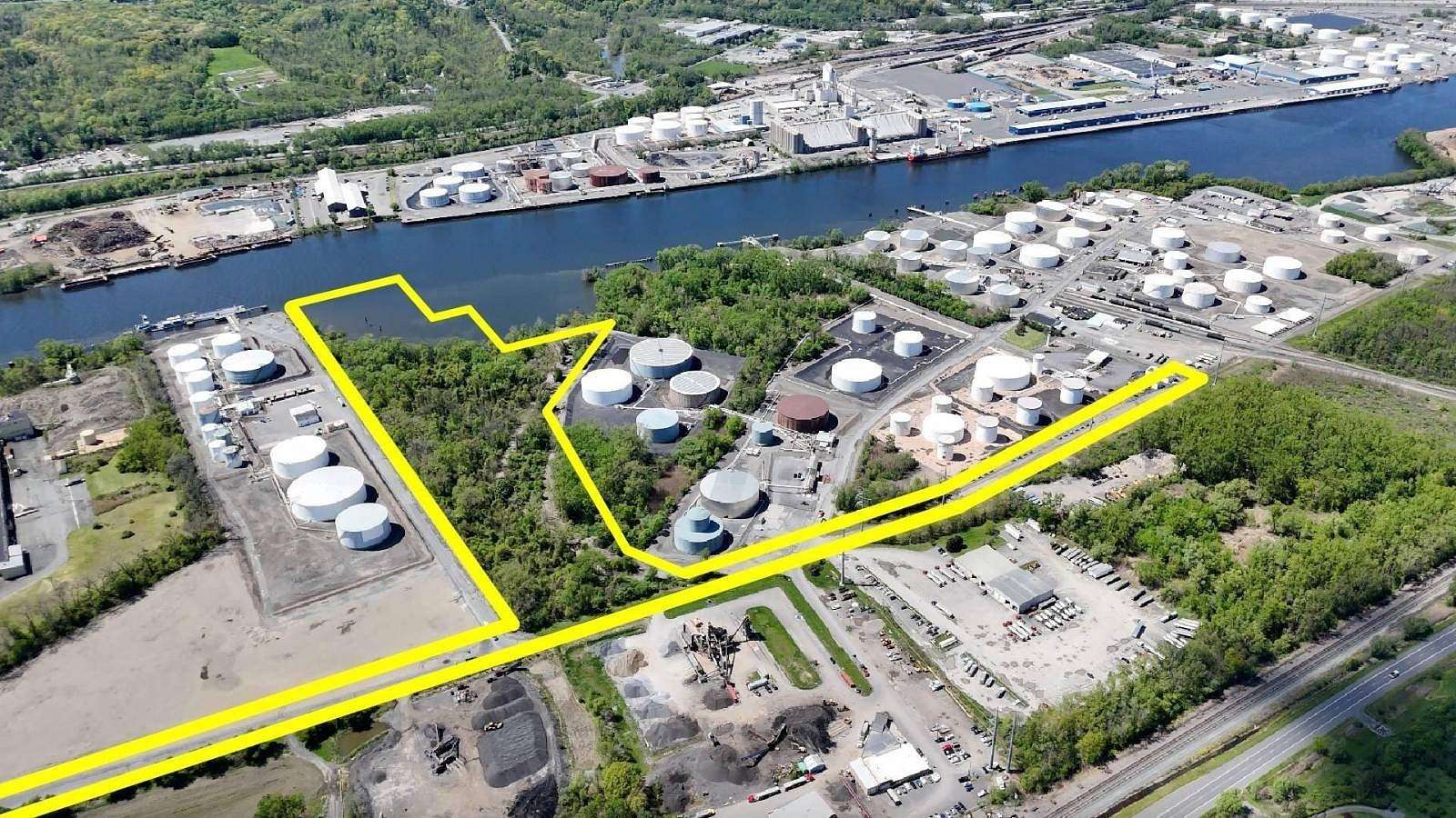 23 Acres of Land for Sale in Rensselaer, New York