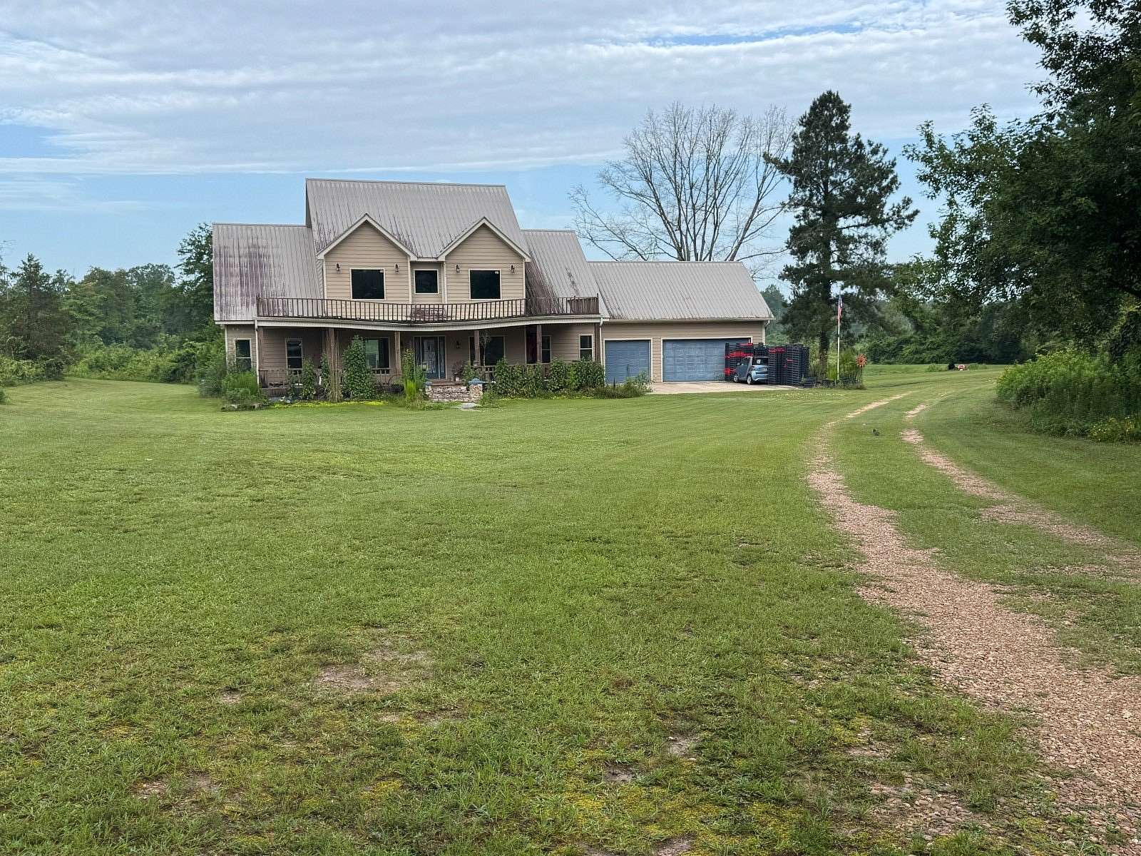 5.33 Acres of Land with Home for Auction in Newton, Mississippi