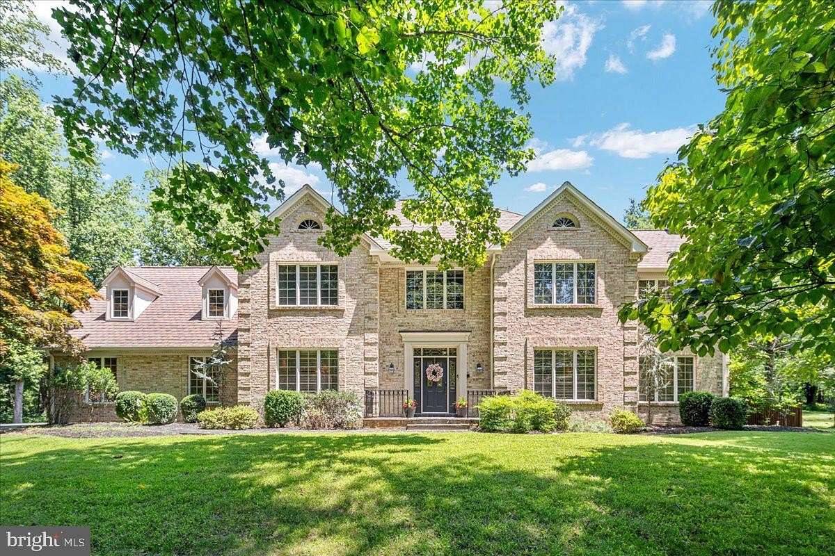 1.76 Acres of Land with Home for Sale in Warrenton, Virginia