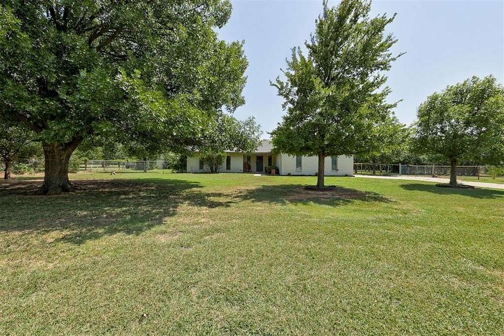2.48 Acres of Land with Home for Sale in Edmond, Oklahoma