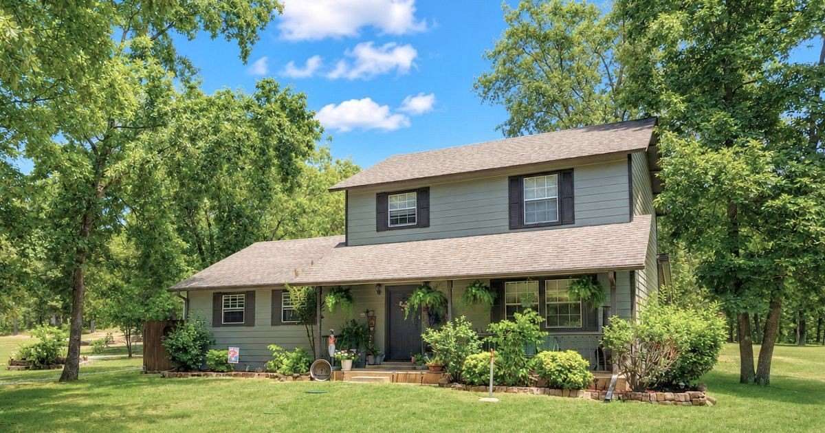 3.68 Acres of Land with Home for Sale in Lamar, Arkansas