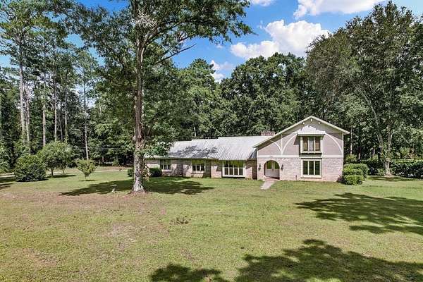 6.5 Acres of Land with Home for Sale in Dothan, Alabama