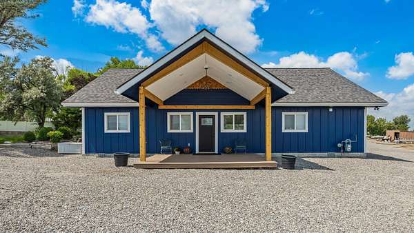 3 Acres of Land with Home for Sale in Montrose, Colorado