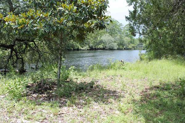 1.45 Acres of Residential Land for Sale in Sopchoppy, Florida
