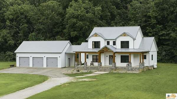 9.35 Acres of Land with Home for Sale in Glasgow, Kentucky