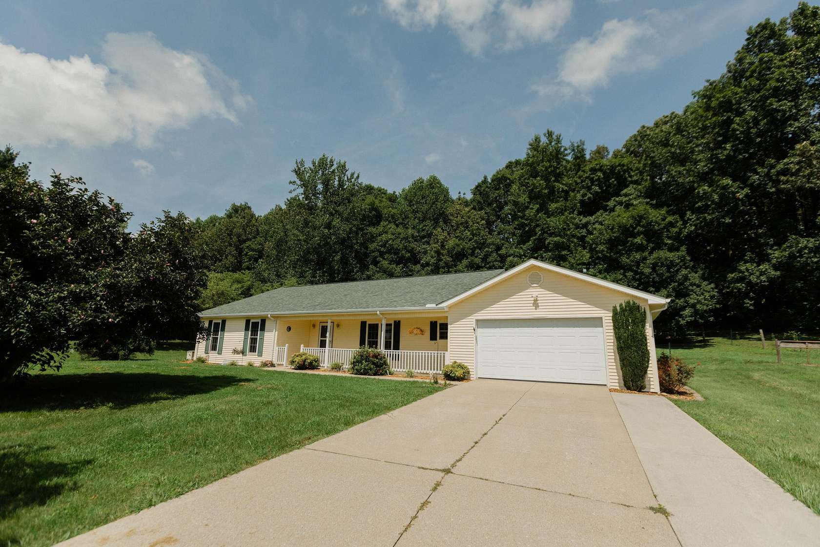 2.85 Acres of Land with Home for Sale in Somerset, Kentucky