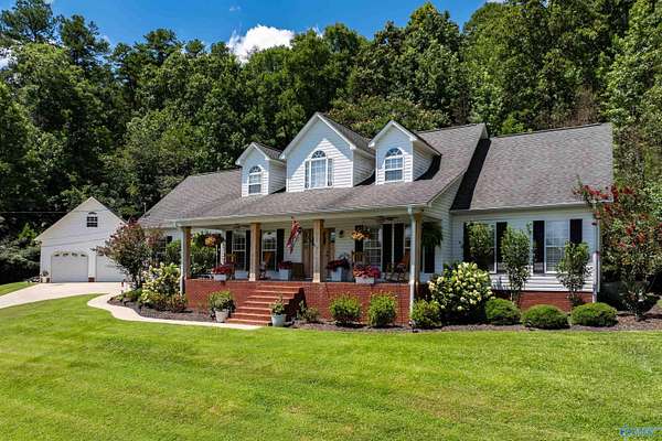 1.5 Acres of Land with Home for Sale in Attalla, Alabama