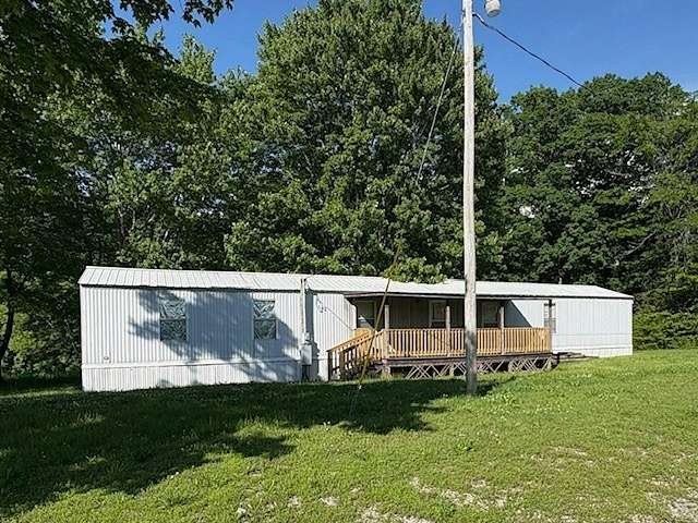 206 Acres of Recreational Land with Home for Sale in Waynesboro, Tennessee