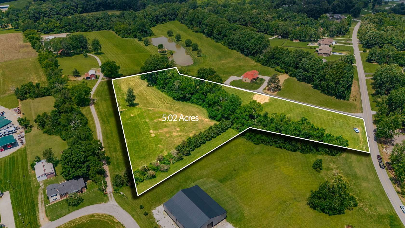 5 Acres of Land for Sale in Greenbrier, Tennessee