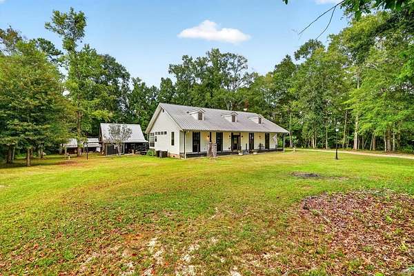 5.22 Acres of Land with Home for Sale in Henleyfield, Mississippi