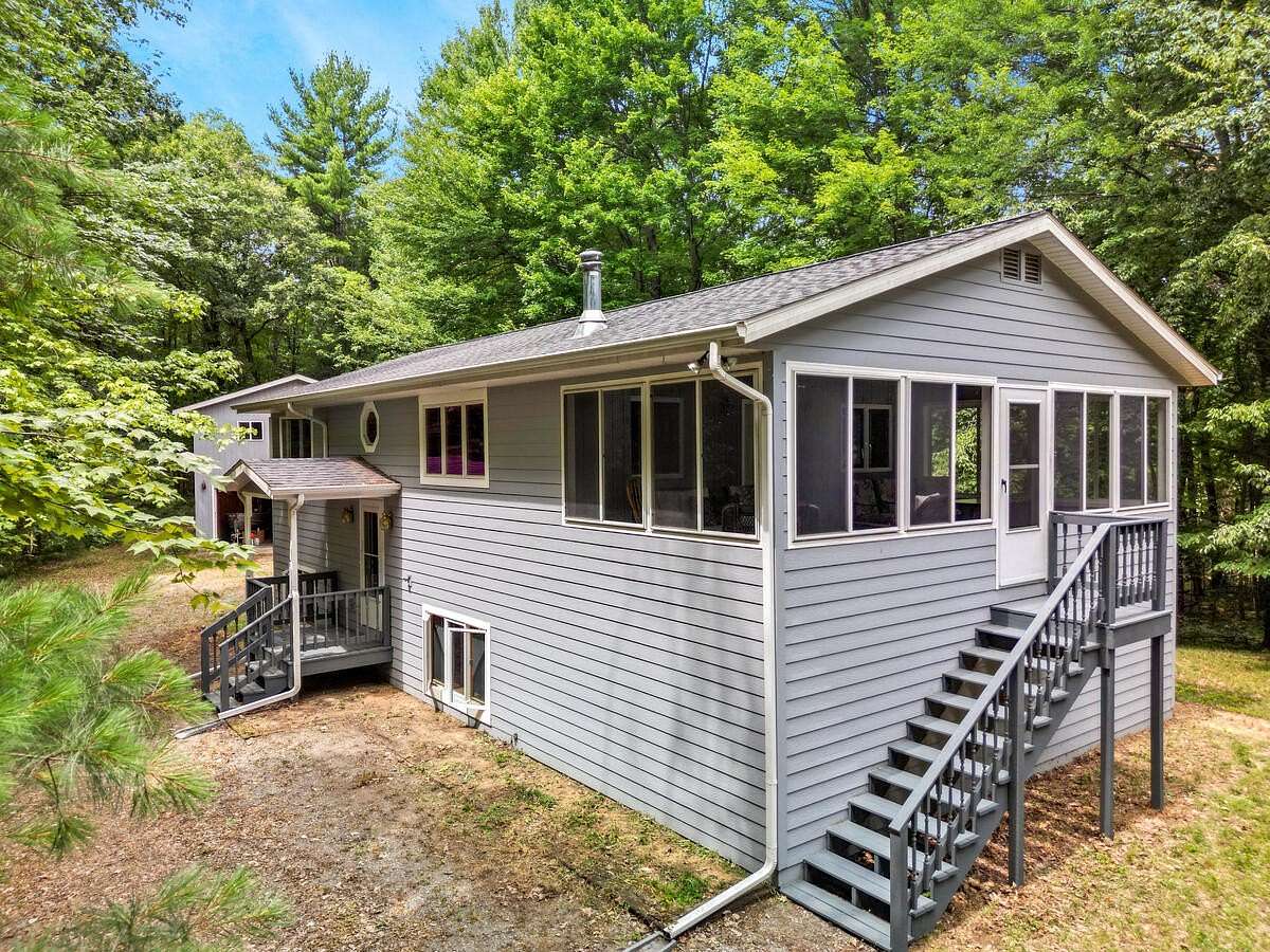 15.8 Acres of Land with Home for Sale in White Cloud, Michigan