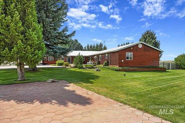 2 Acres of Land with Home for Sale in Shoshone, Idaho