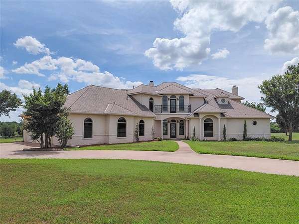 3.24 Acres of Land with Home for Sale in Edmond, Oklahoma