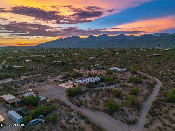 3.3 Acres of Land with Home for Sale in Tucson, Arizona