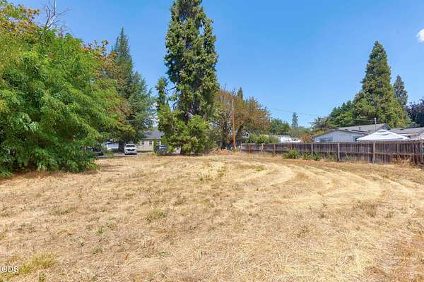 0.17 Acres of Mixed-Use Land for Sale in Rogue River, Oregon