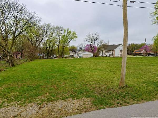 0.32 Acres of Mixed-Use Land for Sale in Lincoln, Arkansas