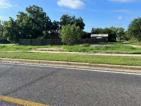 0.09 Acres of Commercial Land for Sale in Brady, Texas