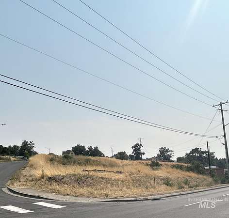 1.5 Acres of Commercial Land for Sale in Lewiston, Idaho
