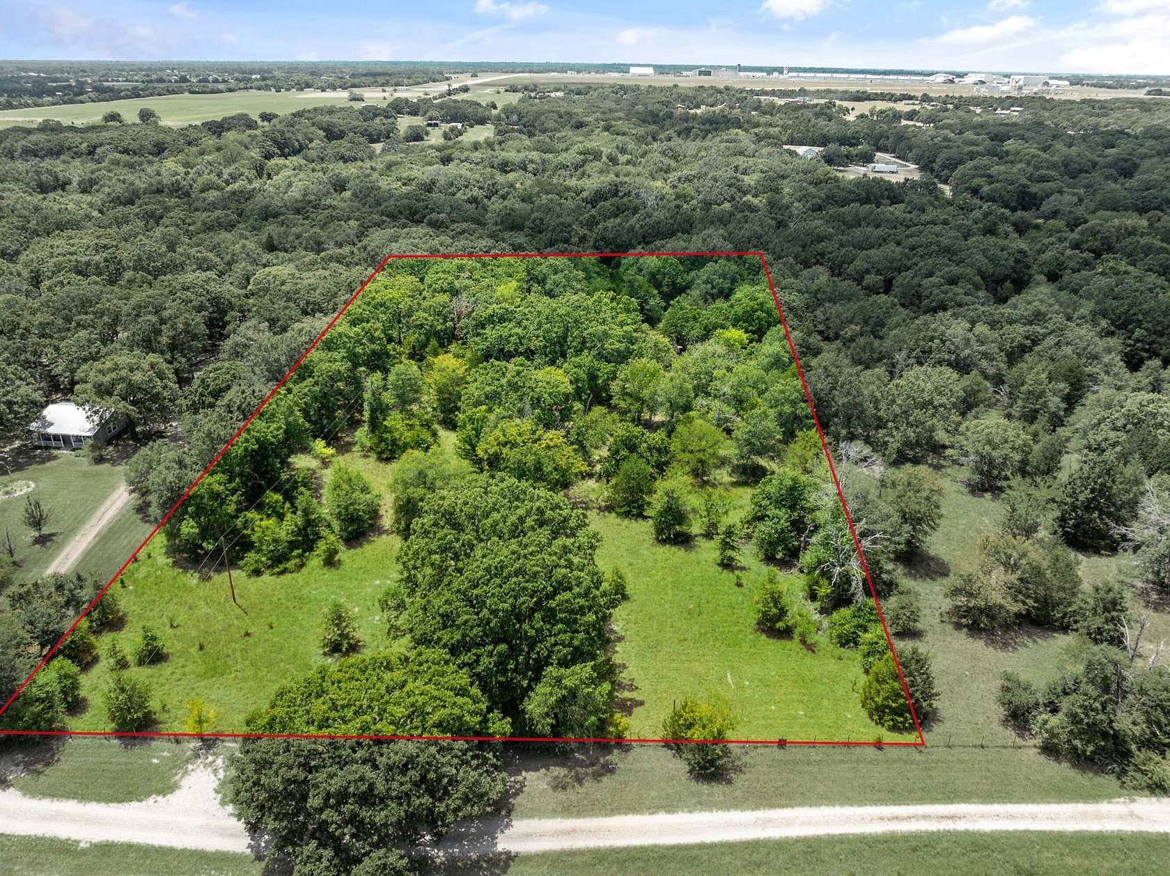5 Acres of Residential Land for Sale in Greenville, Texas