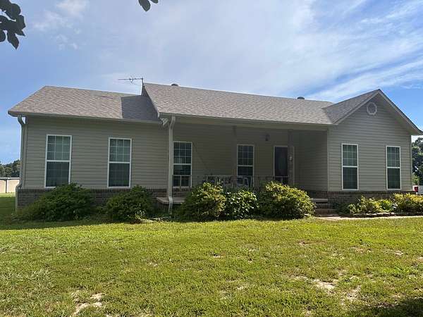 20 Acres of Land with Home for Sale in Pocahontas, Arkansas