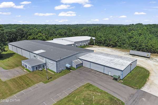 11.7 Acres of Improved Commercial Land for Lease in Dresden, Tennessee