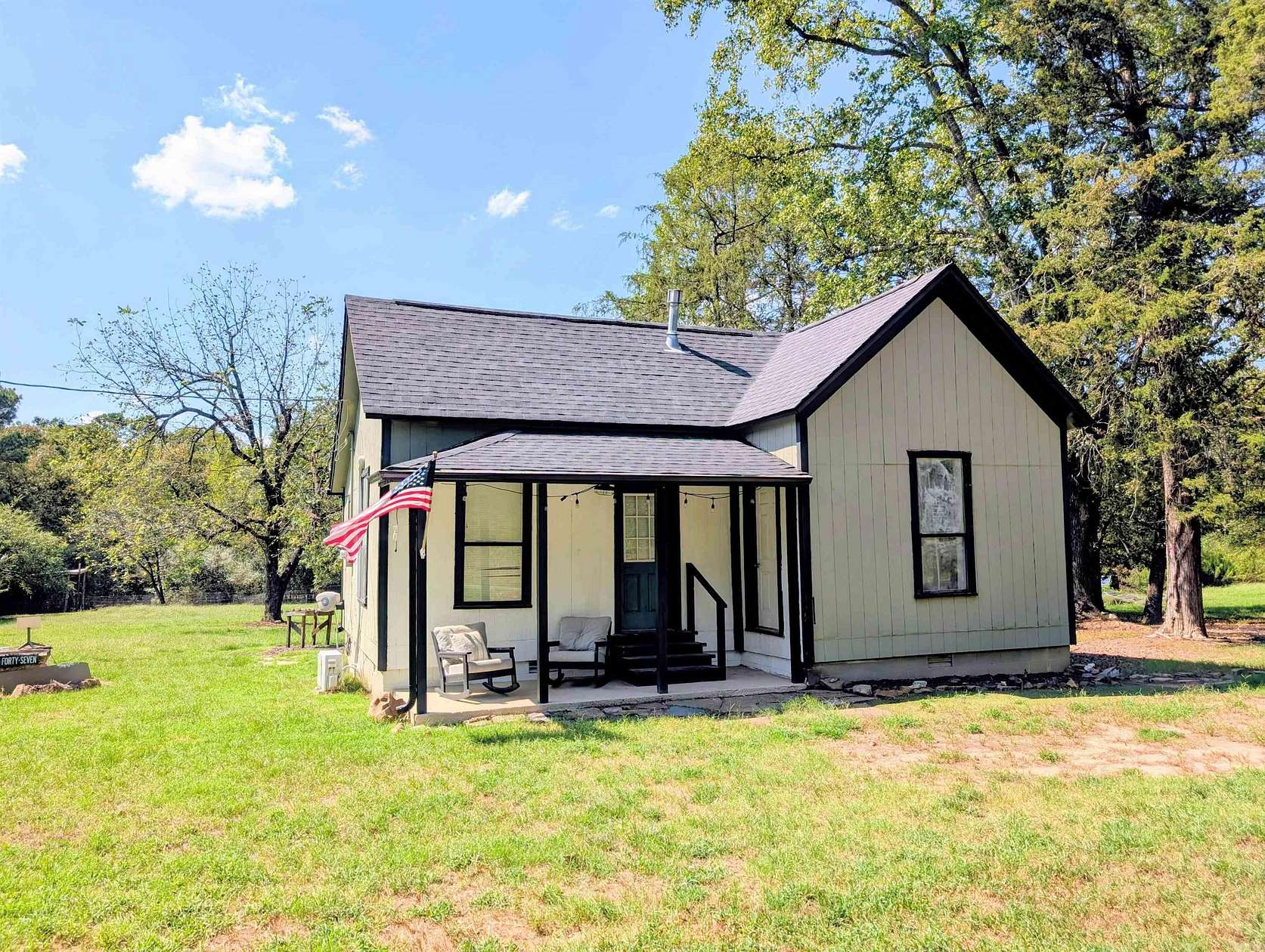 10 Acres of Land with Home for Sale in Mena, Arkansas
