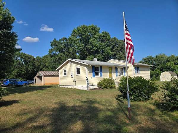 2 Acres of Land with Home for Sale in Farmville, Virginia