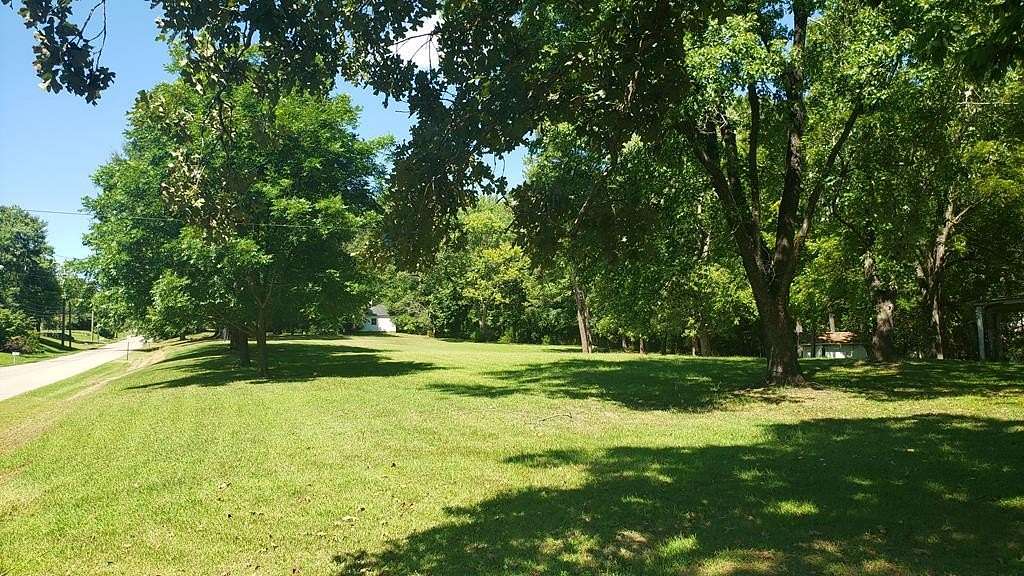 5.79 Acres of Commercial Land for Sale in Farmville, Virginia