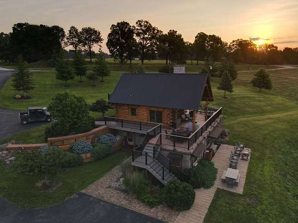 593 Acres of Land with Home for Sale in Marietta, Illinois