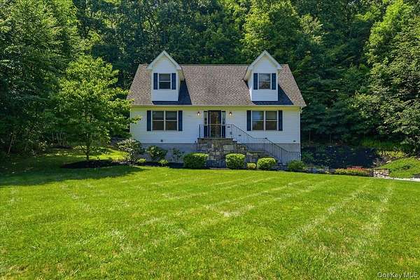 4 Acres of Land with Home for Sale in Putnam Valley, New York