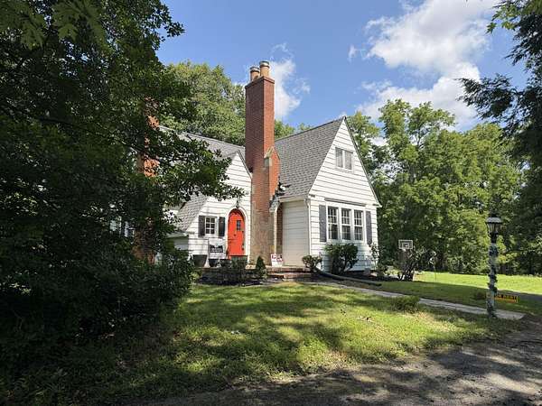 4.28 Acres of Land with Home for Lease in Ellicott City, Maryland