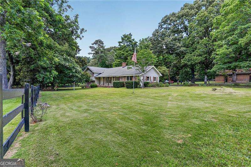 5 Acres of Land with Home for Sale in South Fulton, Georgia