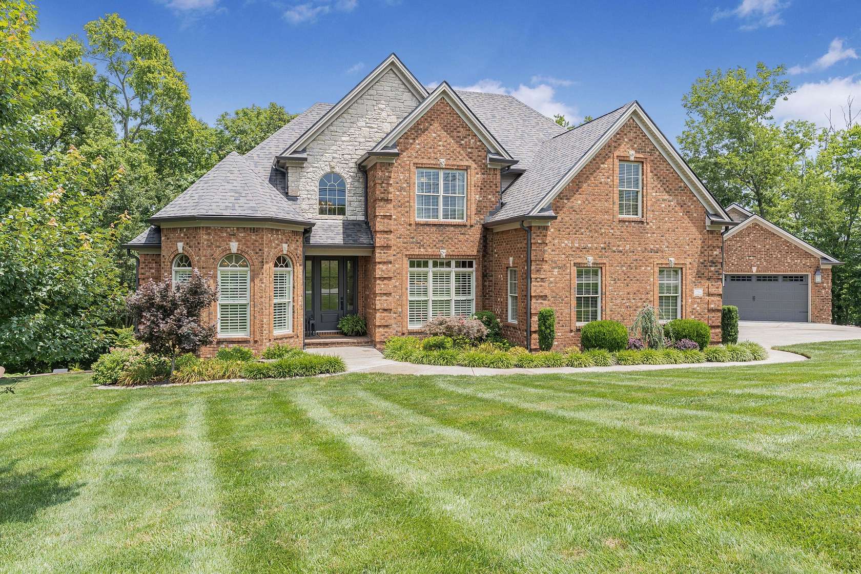 1.89 Acres of Land with Home for Sale in Richmond, Kentucky