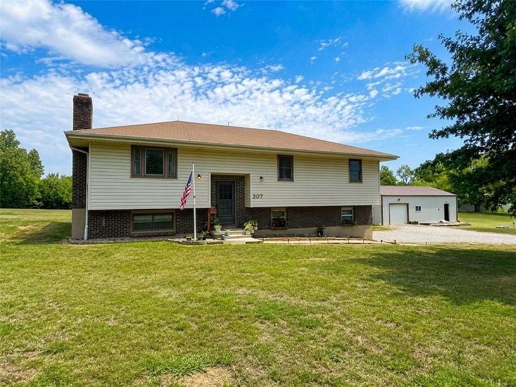 2 Acres of Land with Home for Sale in Excelsior Springs, Missouri