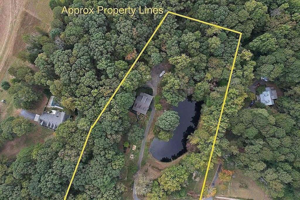 3.6 Acres of Land with Home for Sale in Snellville, Georgia